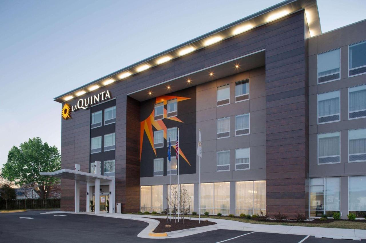 La Quinta Inn & Suites By Wyndham Manassas, Va- Dulles Airport Buitenkant foto